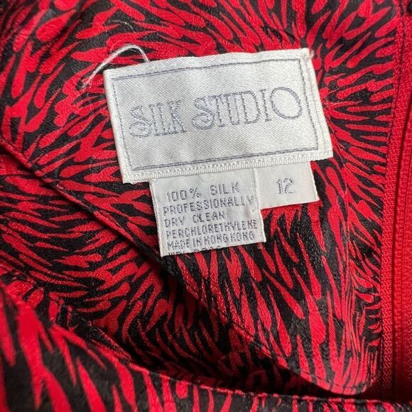 Silk Studio Women's Patterned Long Sleeve Vintage Peplum Dress Red Black Sz 12 - Picture 9 of 9